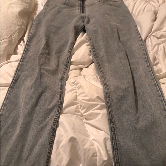 Freddy Brand Stylish Gray Denim Jeggings - Picture 1 of 5